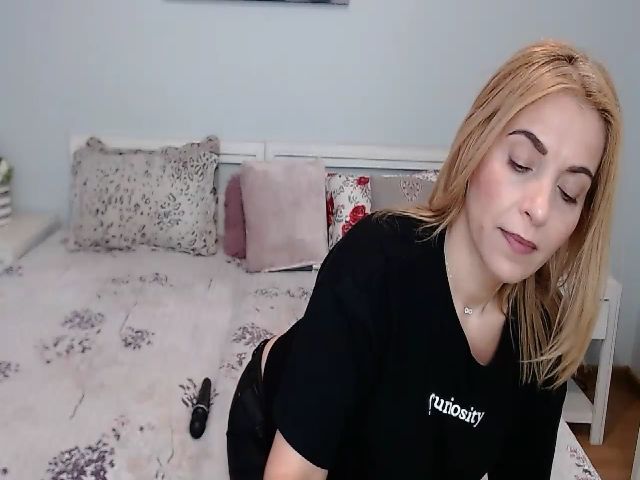 Live sex webcam photo for Layla2022 #269070877