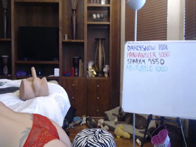 Live sex webcam photo for Autumn_Blonde #269075911