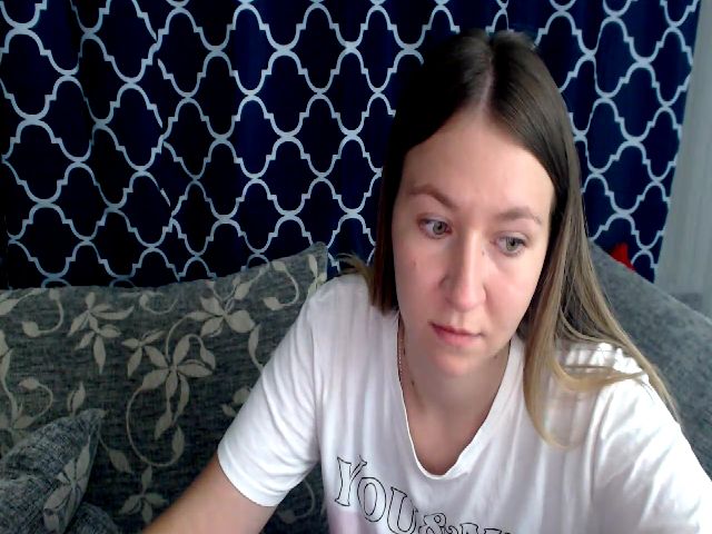 Live sex webcam photo for Emmillia #269074561