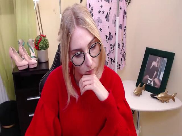 Live sex webcam photo for DIRTYgianna #269074625