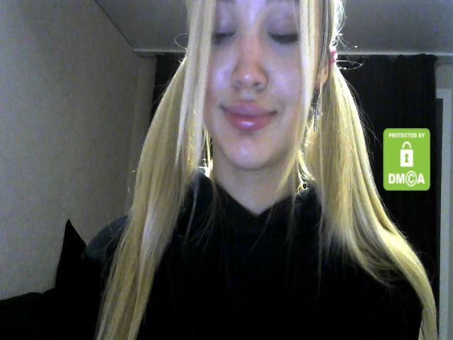 Live sex webcam photo for MyyDream #269079418