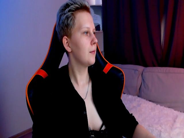 Live sex webcam photo for Oh_daisy #269075086