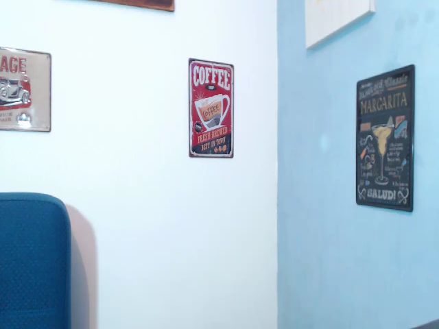 Live sex webcam photo for Violetasweett #269077132