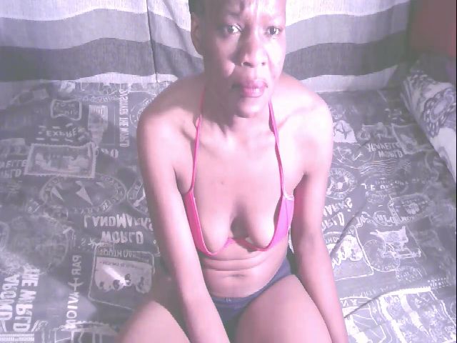 Live sex webcam photo for Sexybooty85 #269066152
