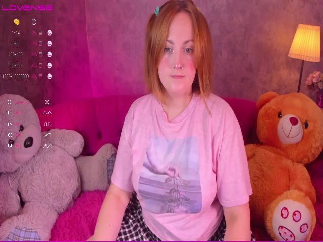 Live sex webcam photo for AliceCutePerv #269076676