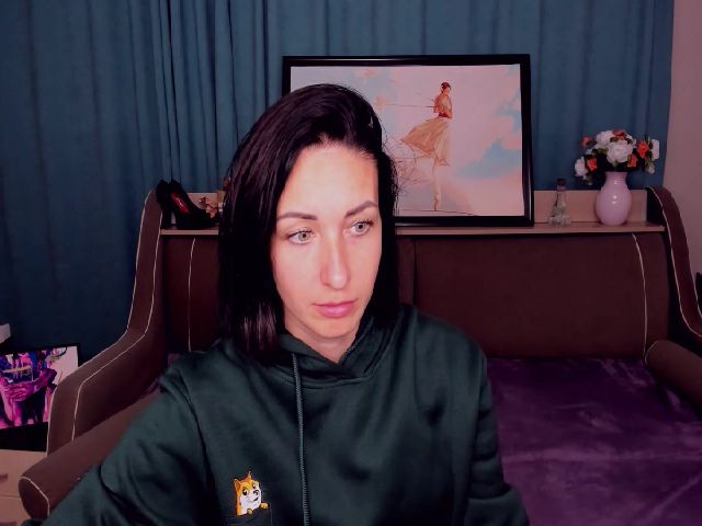 Live sex webcam photo for DorothyRoze #269077968