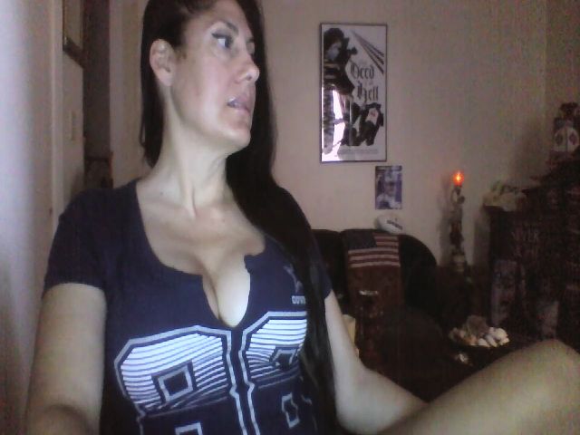 Live sex webcam photo for ExoticMixx #269082380