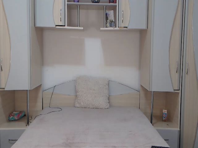 Live sex webcam photo for ElizNoire #269074952