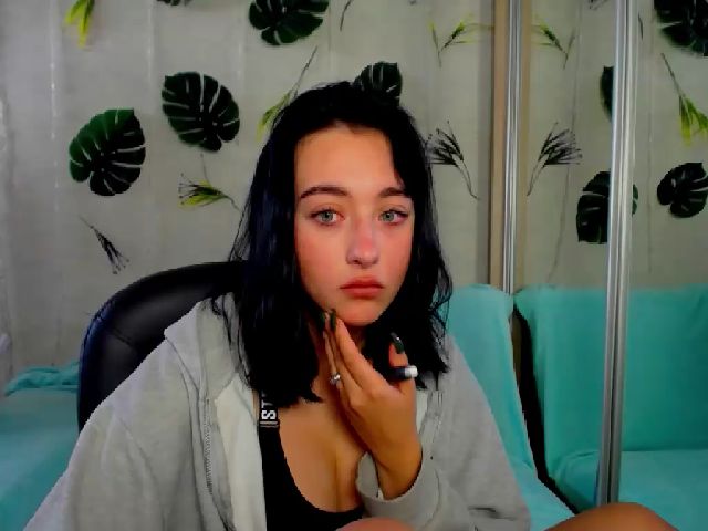 Live sex webcam photo for Vaness__A #269075138