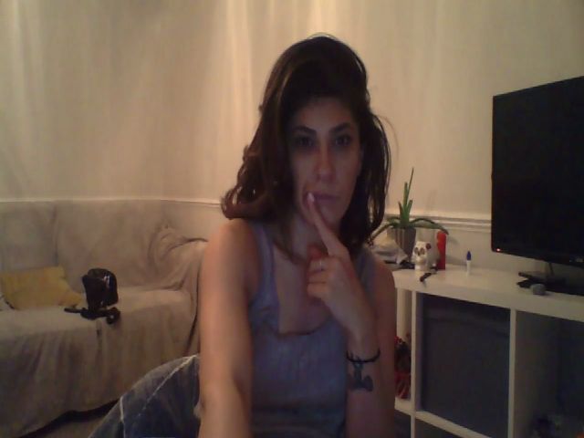 Live sex webcam photo for Evelinn23 #269080765