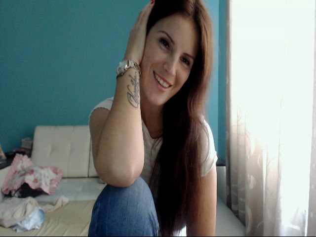 Live sex webcam photo for missmalibyx69 #269072027
