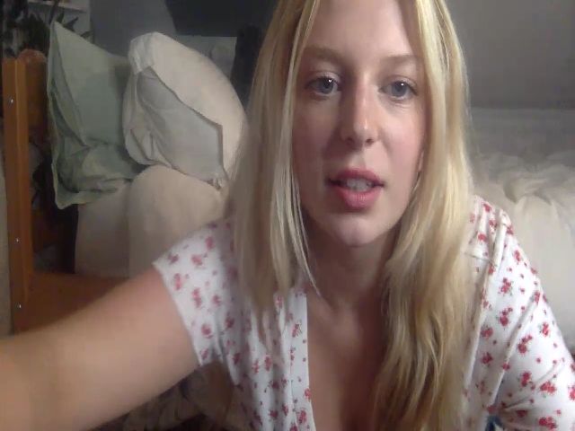 Live sex webcam photo for RosiePosie_ #269082469