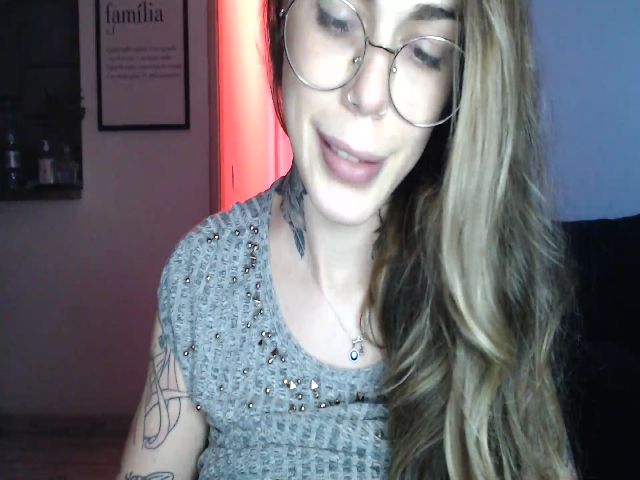 Live sex webcam photo for Juliaz #269082778