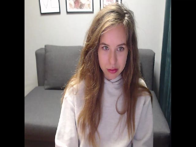 Live sex webcam photo for RoseMoet #269070034