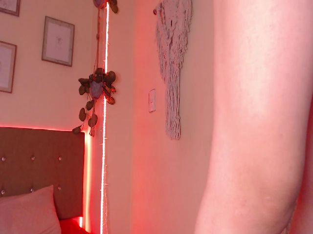 Live sex webcam photo for Emachloe #269082910