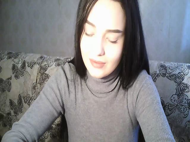 Live sex webcam photo for Monalisss #269068128