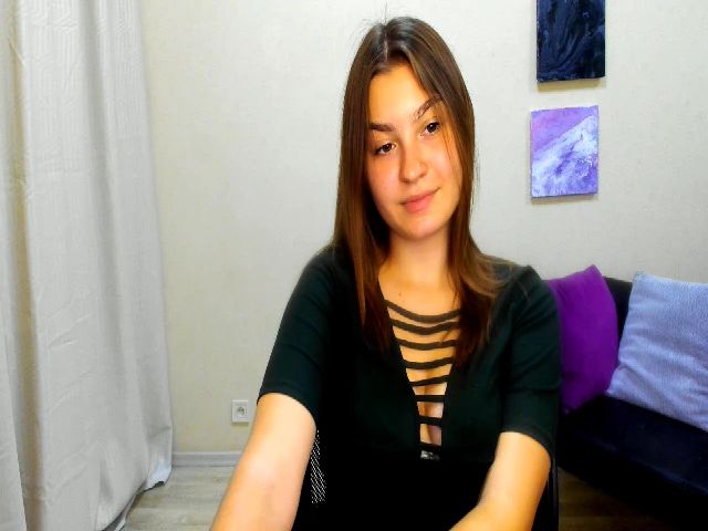 Live sex webcam photo for AlianaMoon #269075250