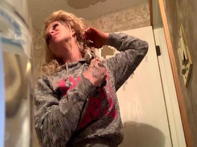 Live sex webcam photo for Goddess56 #269068352
