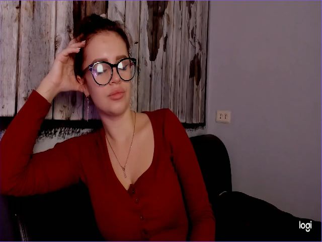 Live sex webcam photo for MilenaG_Lee #269070655