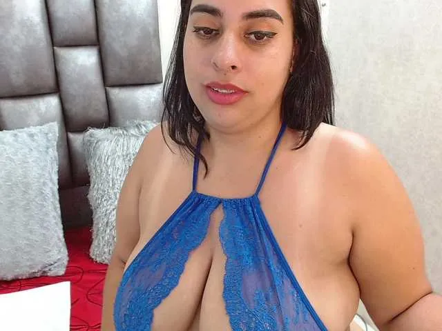 Live sex webcam photo for AndreinaGomez #269101335