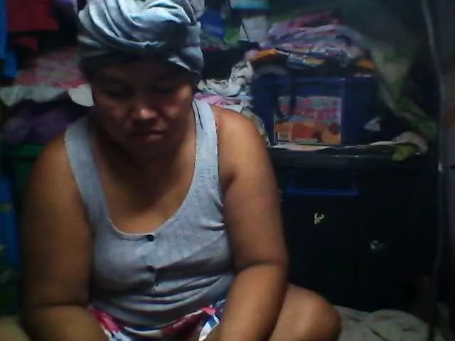 Live sex webcam photo for princess4uxx #269091079