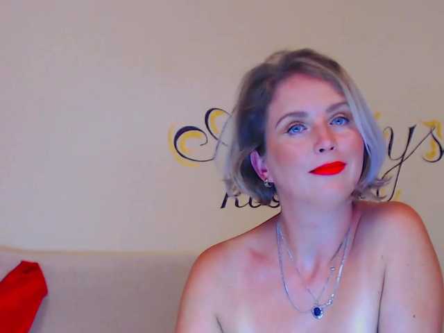Live sex webcam photo for JosephineG #269095046