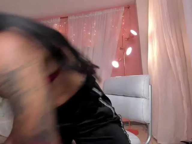 Live sex webcam photo for RileyWills #269086183
