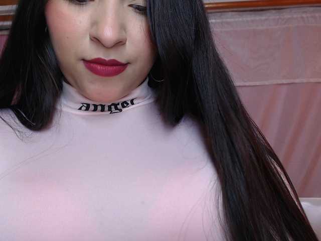 Live sex webcam photo for holly20a #287994948