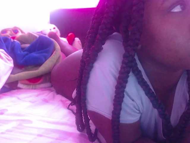 Live sex webcam photo for Daizy-cooper #269102141