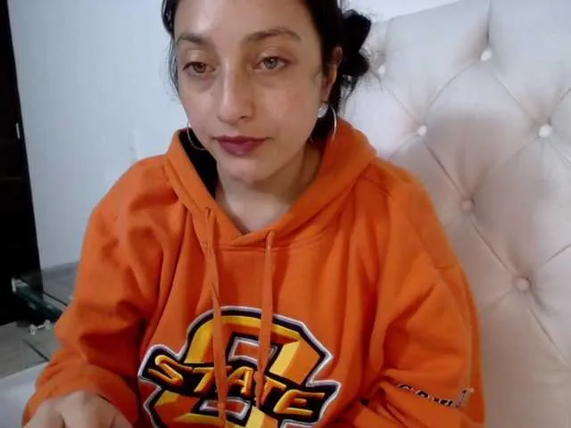 Live sex webcam photo for elizabetheyes #269085533