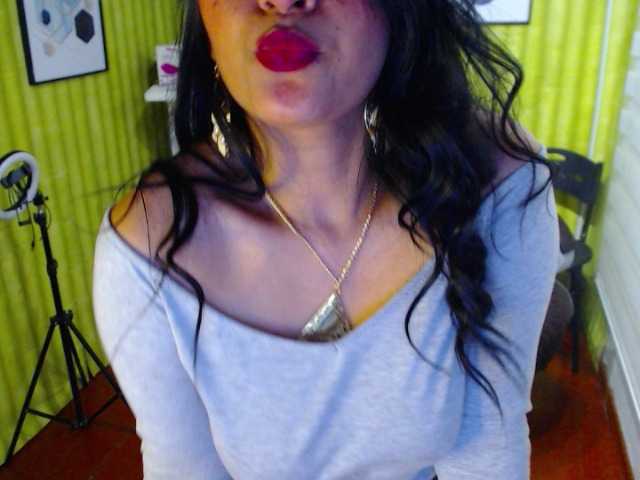 Live sex webcam photo for Megancole #269086239