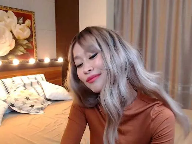 Live sex webcam photo for LiuSeon #269095629