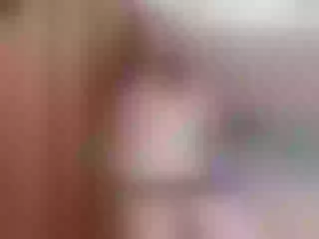 Live sex webcam photo for honey-sara96 #269102284