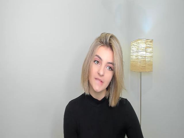 Live sex webcam photo for HelelGretta #269104694