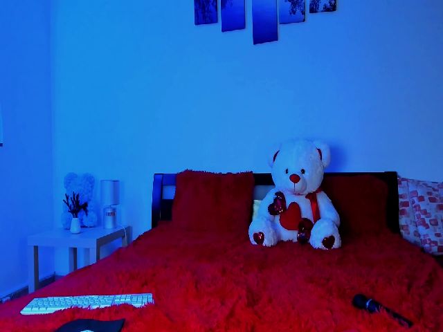 Live sex webcam photo for ANONYMUSGIRL #269104691