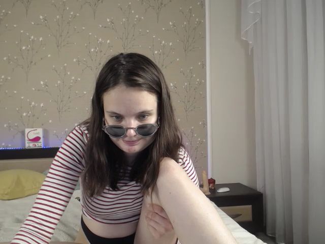Live sex webcam photo for MariettaFlem #269104633