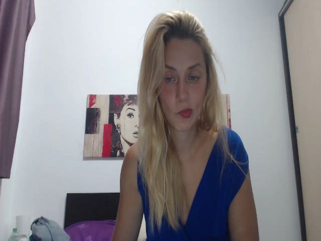 Live sex webcam photo for MonicaDiamond #269104772