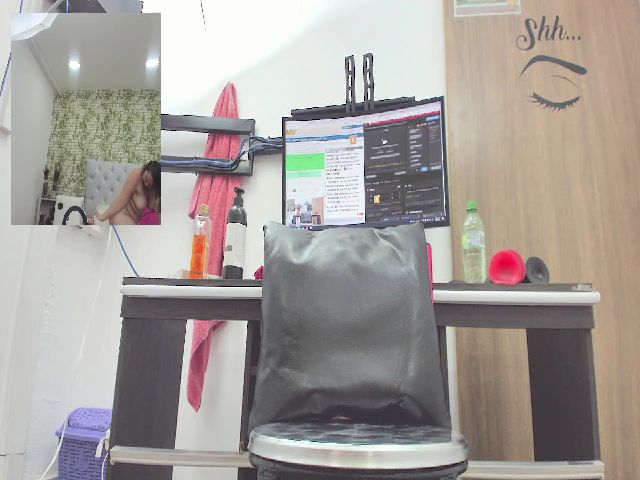 Live sex webcam photo for HilaryMoon #269086799