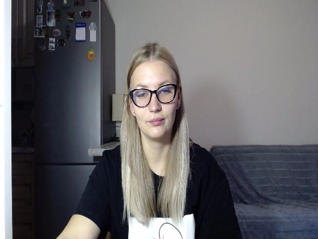 Live sex webcam photo for UrBlack_Kitty #269089062