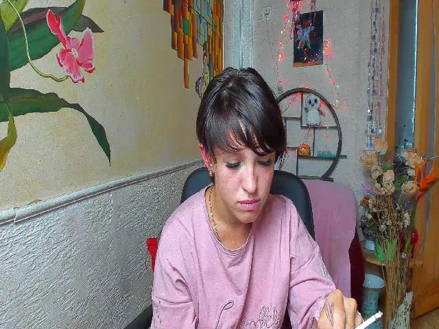 Live sex webcam photo for Reginasmilee #269093256