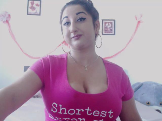 Live sex webcam photo for KinkyMyax #269091966