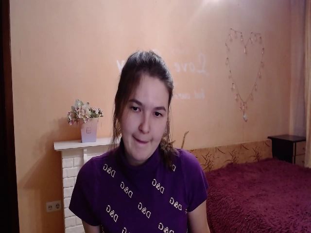 Live sex webcam photo for LiliBrendon #269106194