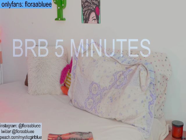 Live sex webcam photo for Mysticgirlll #269097887