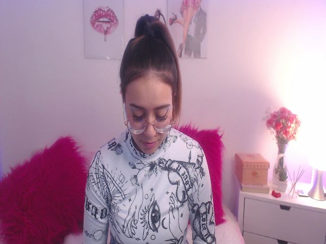 Live sex webcam photo for SamPuckett #269086807