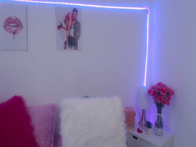 Live sex webcam photo for SamPuckett #269099926