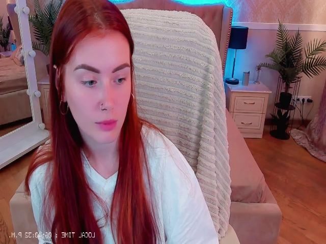 Live sex webcam photo for DivaSmillle #269088659