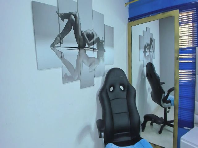 Live sex webcam photo for Msssofia_ #269099300