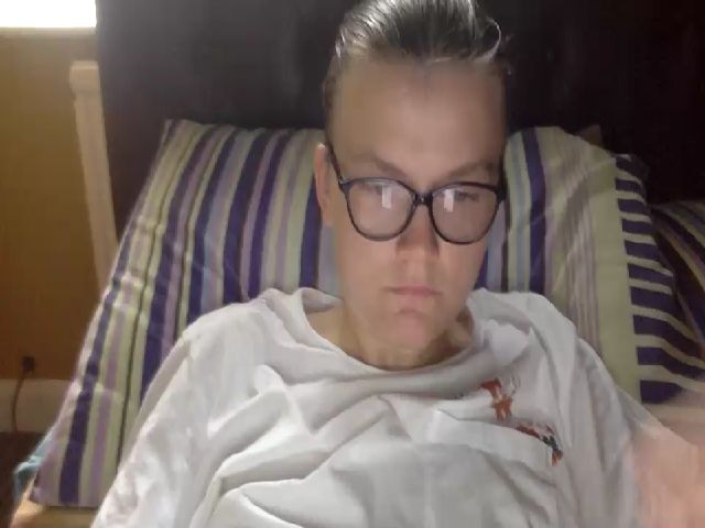 Live sex webcam photo for SexyHotSlut3 #269092466