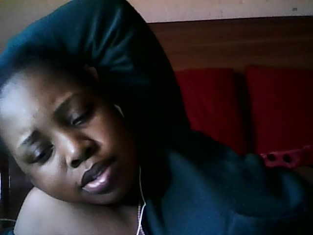 Live sex webcam photo for ebonyslut95 #269094656