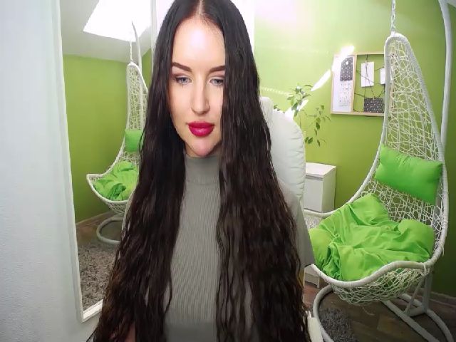 Live sex webcam photo for JenniferMoris #269092729